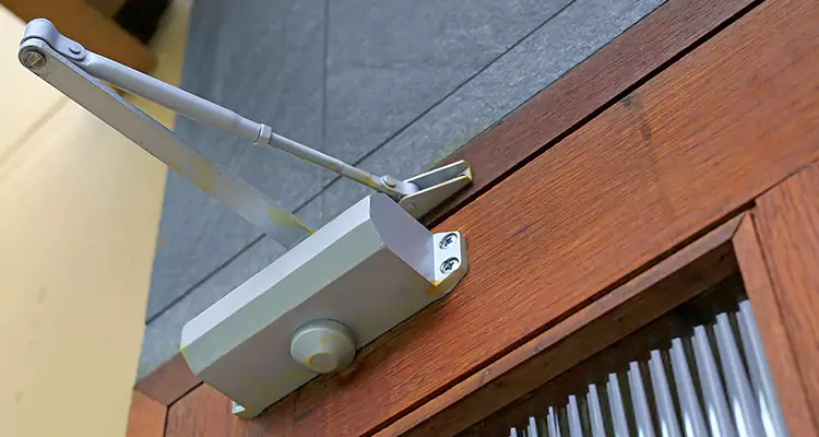 Automatic Door Opener Repair in Casselberry, FL