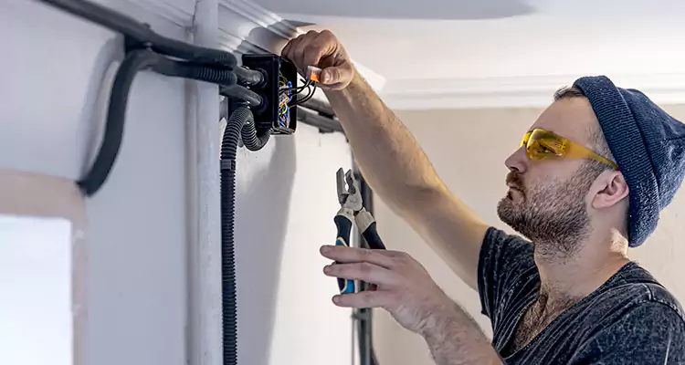 Garage Door Opener Cable Repair in Casselberry, FL