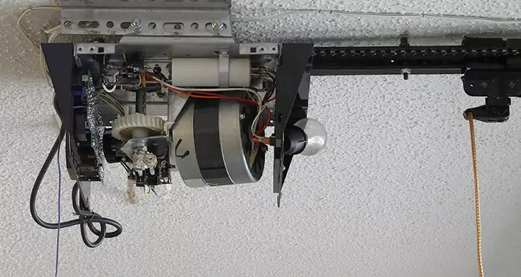 Emergency Garage Door Opener Repair in Casselberry, FL