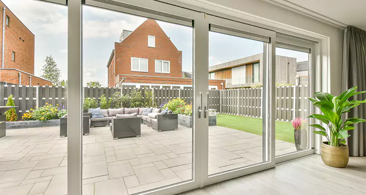 Best Sliding Screen Door Replacement Company in Casselberry, FL