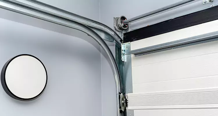 Garage Door Cable Repair Cost in Casselberry, FL