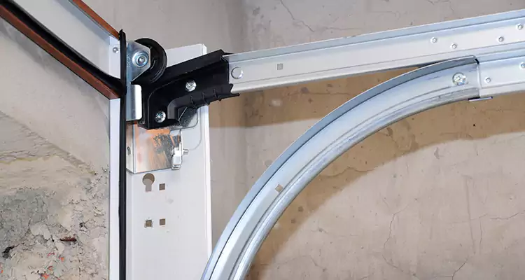 Maintain Liftmaster Garage Door Off Track in Casselberry, FL