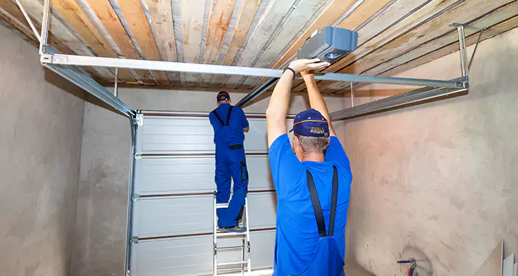 Garage Door Opener Technician in Casselberry, FL