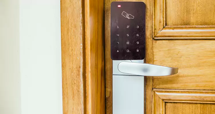 Keyless Hotel Door Locks Repair in Casselberry, FL