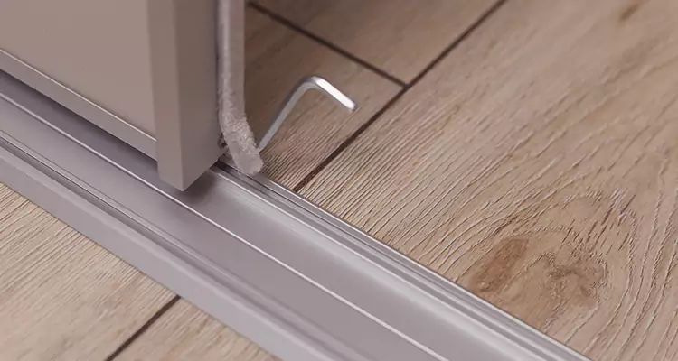 Squeaky Sliding Door Repair in Casselberry, FL