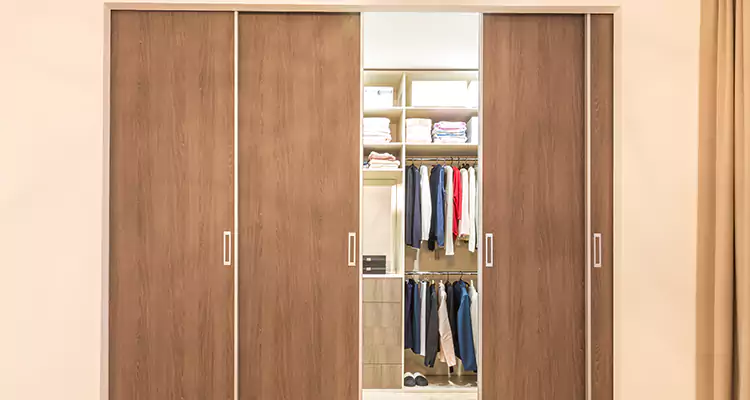 Sliding Closet Wardrobe Repairs in Casselberry, FL