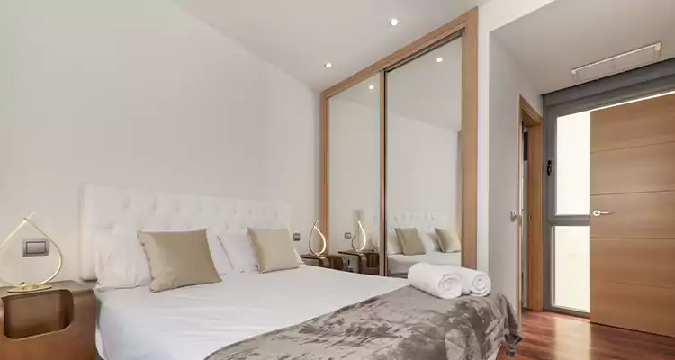 Sliding Wardrobe Door Mirror Replacement in Casselberry, FL