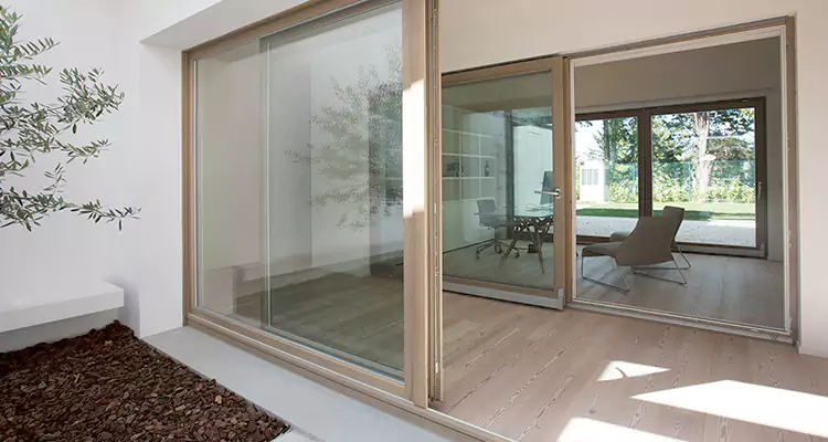 Sliding Screen Door Bottom Track Replacement in Casselberry, FL